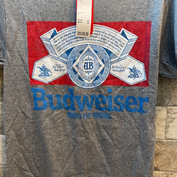 ❤️ URBAN OUTFITTERS BREW CITY GREY BUDWEISER TEE SHIRT SIZE SMALL NEW - Picture 2 of 3